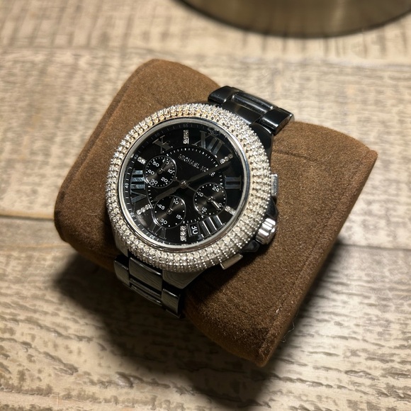 Michael Kors Black Ceramic Watch with Diamond Accent - Picture 2 of 8